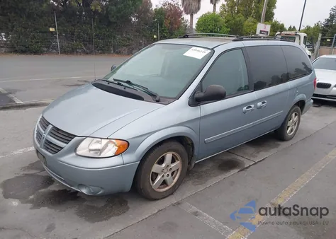 2005 Dodge Grand Caravan Sxt z USA, uszkodzony, nr VIN 2D4GP44L75R500856